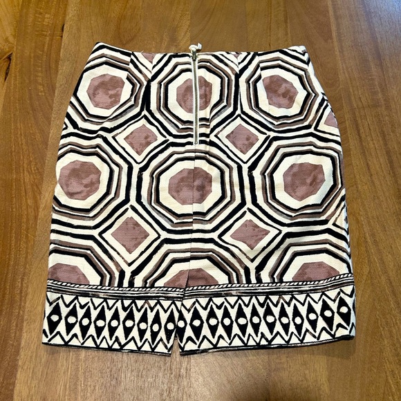 Honeycomb pattern pencil skirt - Picture 2 of 3